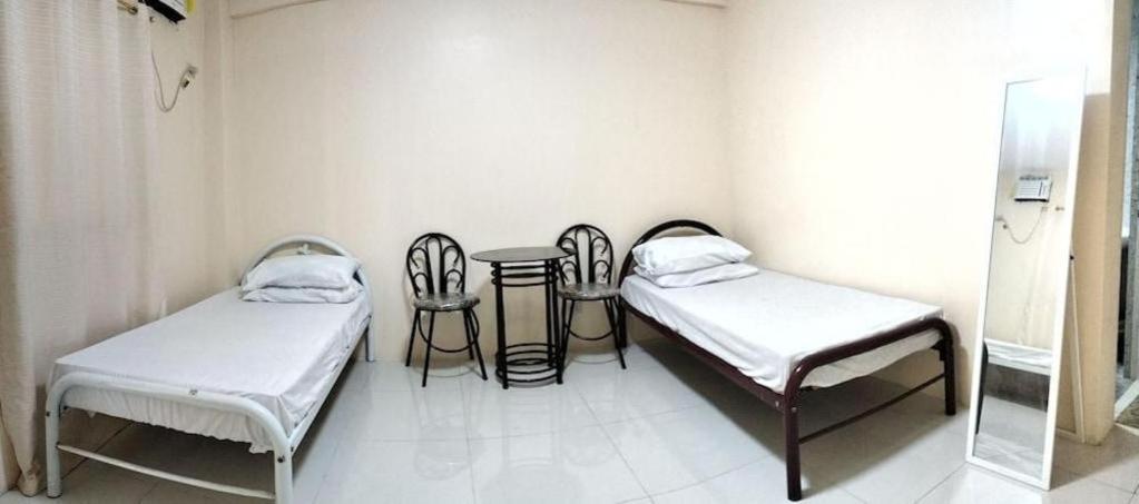 Hotel Oyo 800 Ddd Habitat Dormtel 2*