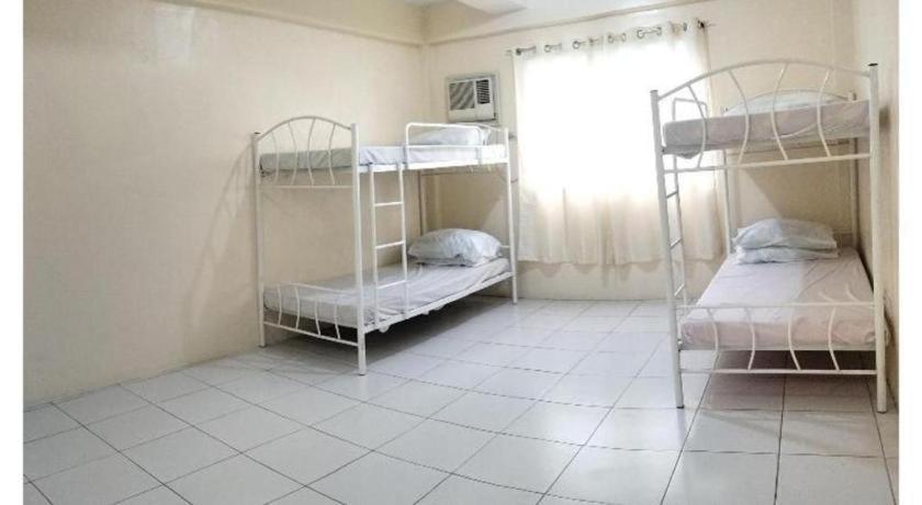 Oyo 800 Ddd Habitat Dormtel 2* Bacolod
