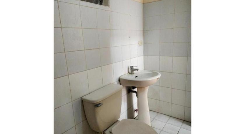 Oyo 800 Ddd Habitat Dormtel Bacolod
