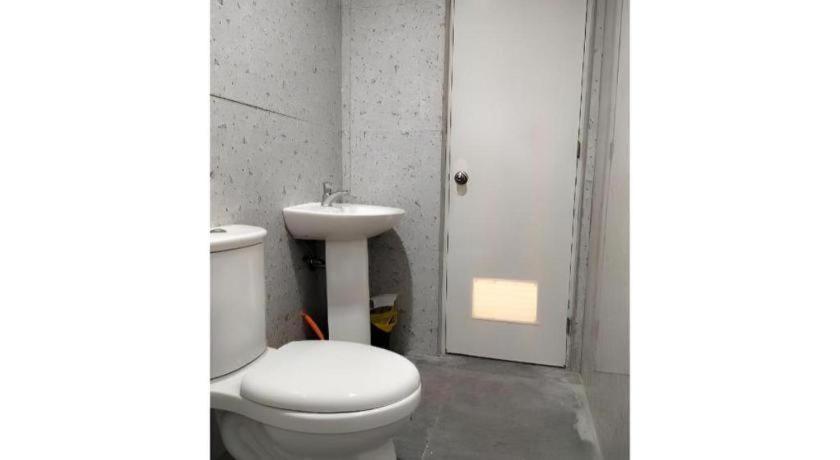 Oyo 800 Ddd Habitat Dormtel Hotel Bacolod