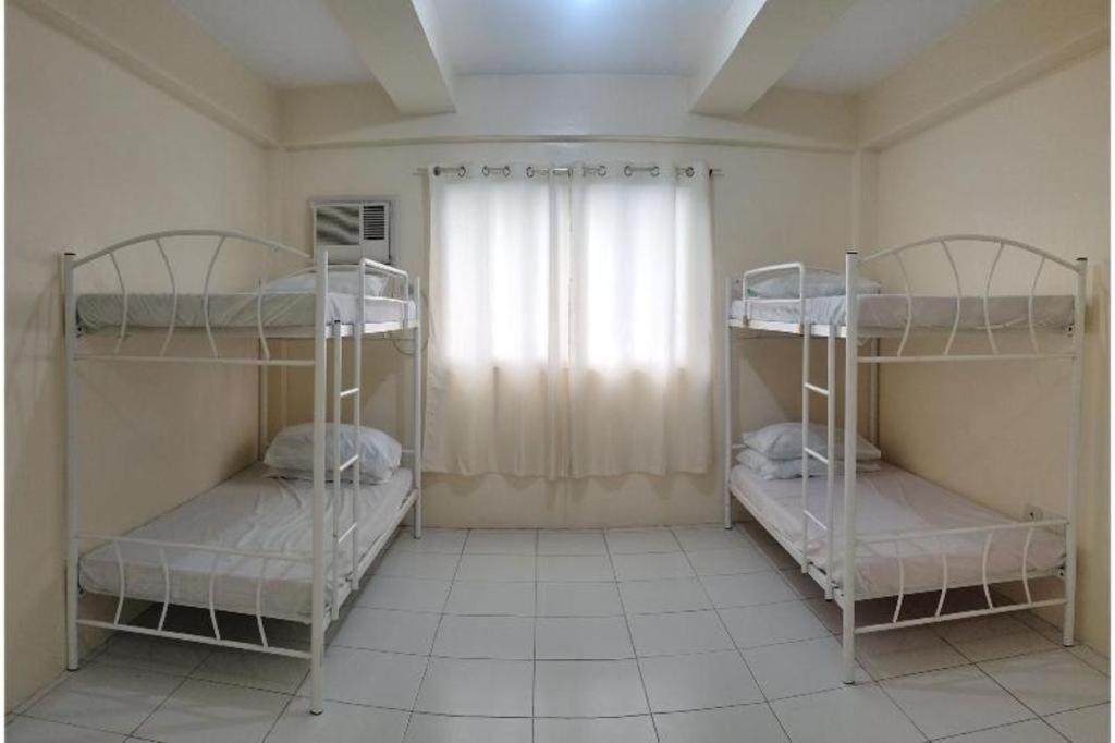Oyo 800 Ddd Habitat Dormtel Bacolod